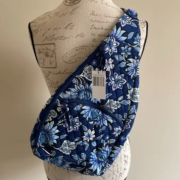Vera Bradley | Bags | Vera Bradley Essential Sling Backpack  display picture 2